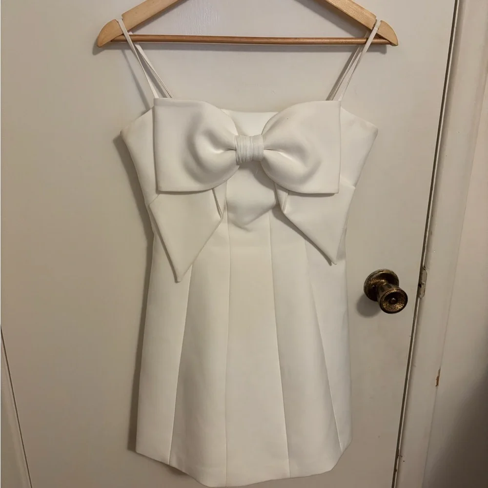 Ever New Cream Dress with Elegant Design - Picture 1 of 3